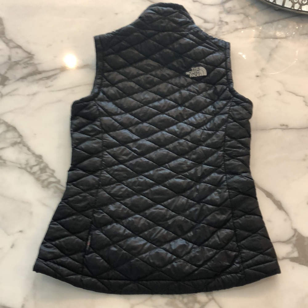 Women’s North Face Thermoball Eco Vest black XS - Picture 5 of 8
